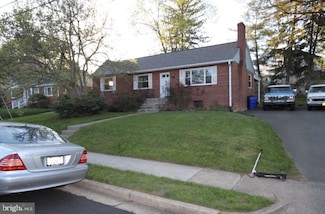 6613 31st St N, Arlington, VA 22213