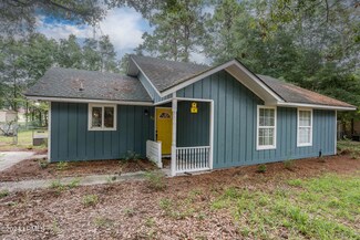 32 Springfield Rd, Beaufort, SC 29907