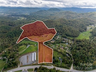 71 Happy Valley Dr, Mills River, NC 28759