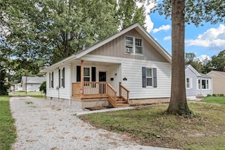 318 N Cedar St, O Fallon, IL 62269