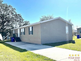 220 Bahia Mar Dr, Apopka, FL 32712