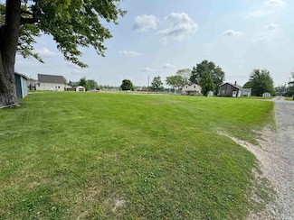 416 E Green St, Butler, IN 46721