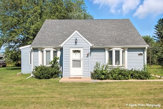 37319 N Granada Blvd, Lake Villa, IL 60046