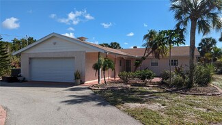 2500 Bayshore Rd, Nokomis, FL 34275