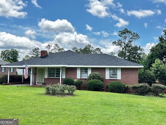 87 W Liberty St, Mc Rae, GA 31055