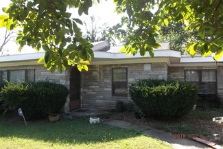 720 E Chain of Rocks Rd, Granite City, IL 62040