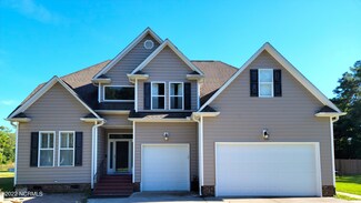 306 Ennett Ln, Sneads Ferry, NC 28460