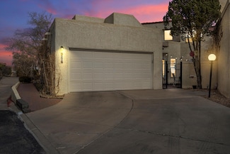 582 Eastlake Dr SE, Rio Rancho, NM 87124