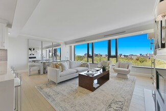 220 Boylston St Unit 1005, Boston, MA 02116