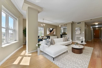 655 Concord Ave Unit 405, Cambridge, MA 02138
