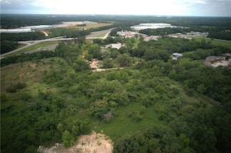 6850 Boykin Rd, Theodore, AL 36582