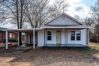 1705 Meadowlake Rd, Conway, AR 72032