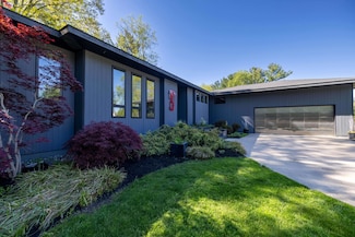 12737 Sanctuary Place, Grand Haven, MI 49417