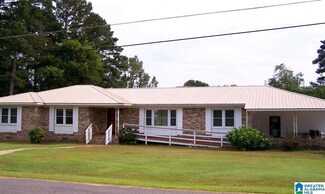 1204 Alpine Dr, Weaver, AL 36277