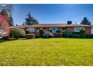 1916 NW Division St, Gresham, OR 97030