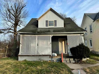 2124 Kemble Ave, South Bend, IN 46613