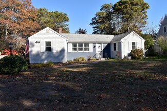 10 Wisteria Rd, West Yarmouth, MA 02673