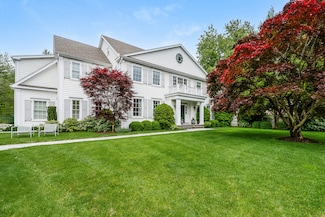 4 Echo Dr, Darien, CT 06820