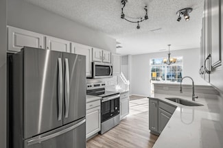 1620 Liberty Cir, Shakopee, MN 55379