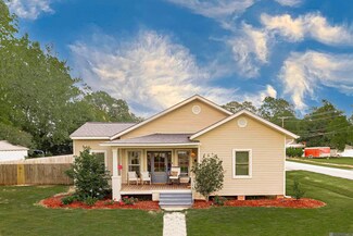 204 Lejeune St, New Roads, LA 70760
