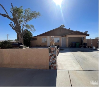 927 W Vulcan Ave, Ridgecrest, CA 93555