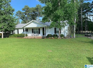432 White Oak Dr, Eufaula, AL 36027