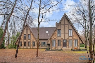 832 S Centennial Rd, Holland, OH 43528