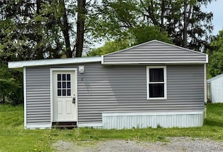 8953 Turin Rd, Rome, NY 13440