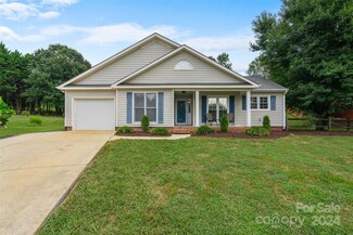 1271 Willowbreeze Ct SW, Concord, NC 28025