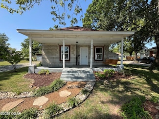 414 S Ave, Joplin, MO 64801