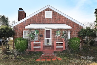 1650 10th Ave NE, Hickory, NC 28601