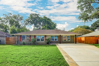 2207 Stonecrest Dr, Houston, TX 77018