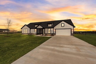 120 Clear Creek Ln, New Fairview, TX 76078