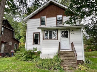 6539 Crystal St, Kent, OH 44240