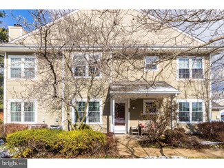 328 Danbury Ct Unit 328, Glen Mills, PA 19342