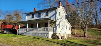 110 Catalina Farm Rd, Scottdale, PA 15683