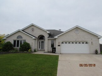 1317 Westminster Dr, Woodridge, IL 60517