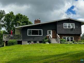 5113 Eagle Lake Rd, Duluth, MN 55803