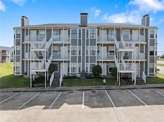 4441 Old College Rd Unit 1303, Bryan, TX 77801