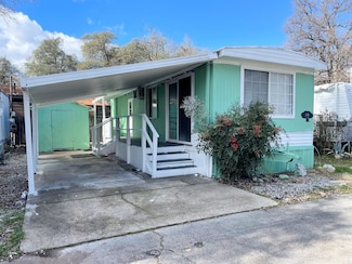 2237 Jewell Ln, Redding, CA 96001