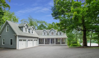 23 Pond Rd, Ridgefield, CT 06877