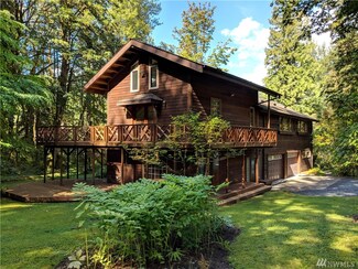 6765 Vaughn Ave, Deming, WA 98244