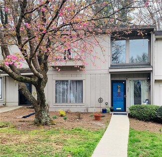327 Lamplighter Cir, Winston Salem, NC 27104