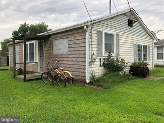 120 Garrison Ave, Fortescue, NJ 08321