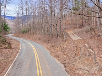 312 Shuford Creek Rd, Burnsville, NC 28714