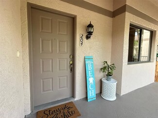 3044 Red Oak Ct Unit 204, Palm Harbor, FL 34684
