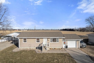1402 8th St, Duncan, NE 68634