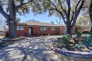 6720 Corona Dr, North Richland Hills, TX 76180