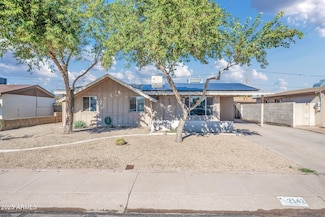 2142 W Paradise Dr, Phoenix, AZ 85029