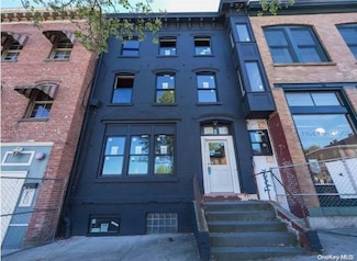 157 Broadway, Newburgh, NY 12550